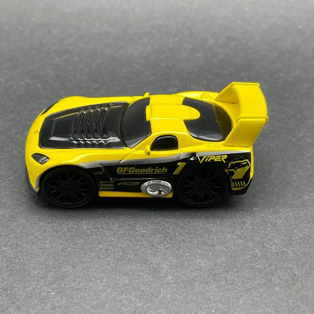 Hot Wheels Hot Tunerz 2002 '02 Dodge Viper‎ GTS-R Sports Car Yellow Diecast 1/64